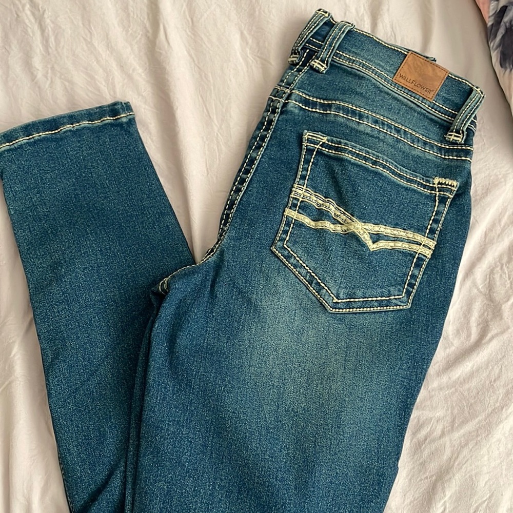 Wallflower jeans